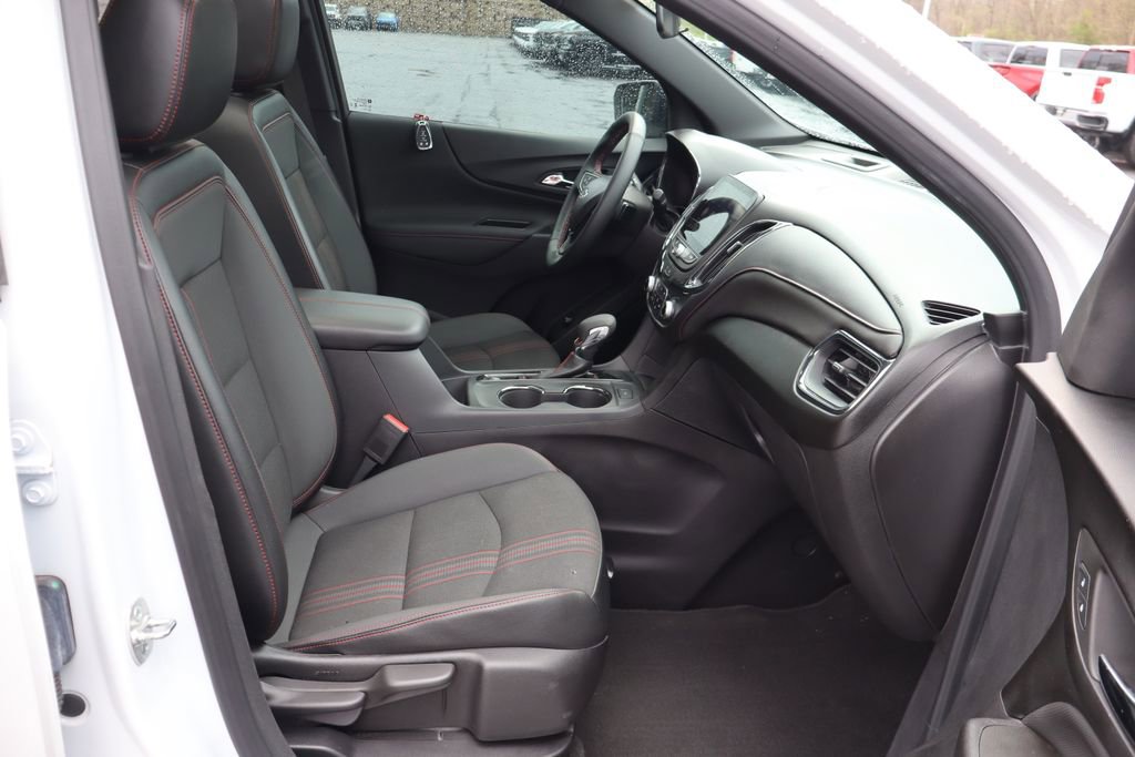 Used 2024 Chevrolet Equinox RS FWD image 17