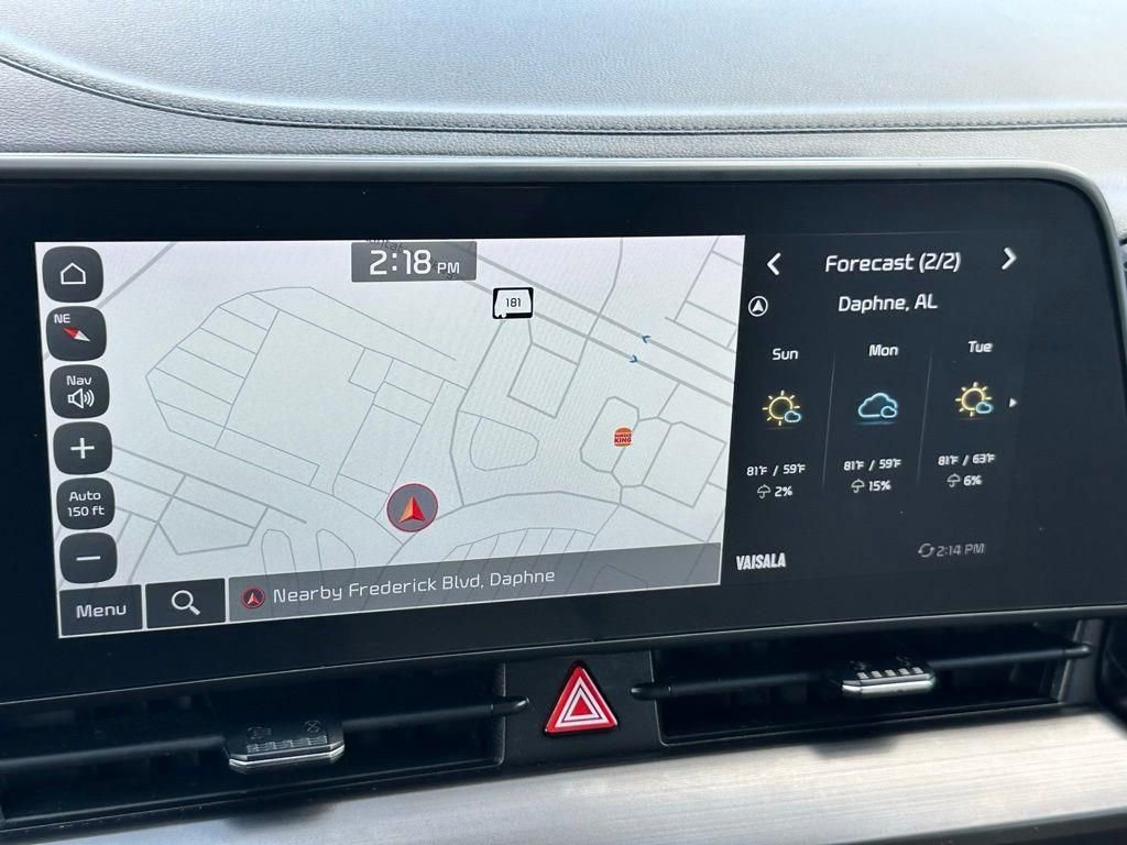 Used 2024 Kia Sportage EX image 10