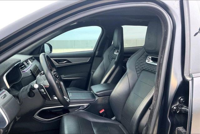 Used 2021 Jaguar F-PACE SVR image 9