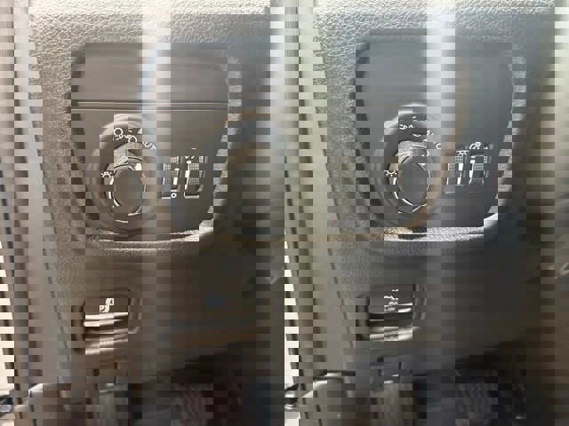 New 2025 Jeep Grand Cherokee Laredo w/ Luxury Tech Group I image 7