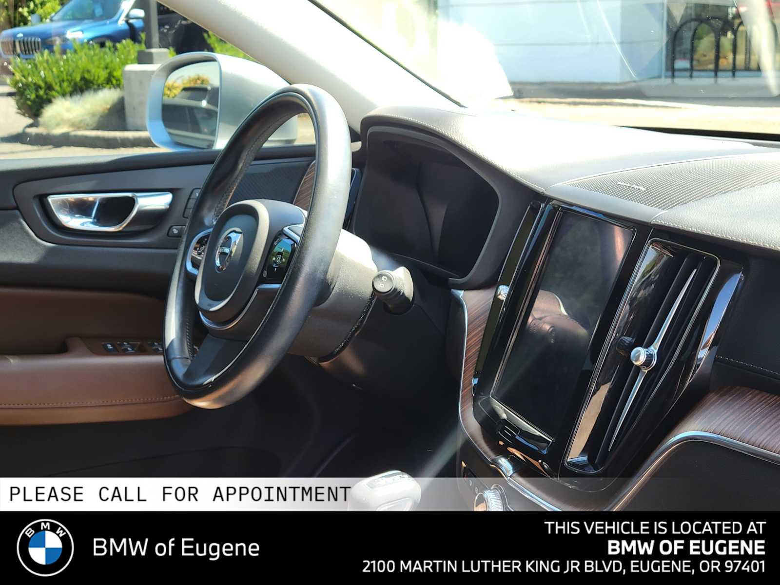 Used 2020 Volvo XC60 T5 Inscription w/ Protection Package Premier AWD/4WD image 12