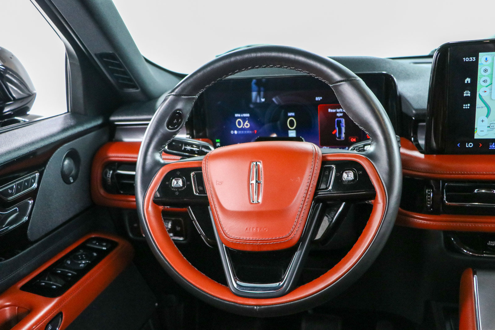 Used 2025 Lincoln Aviator Reserve w/ Jet Appearance Package AWD/4WD image 12