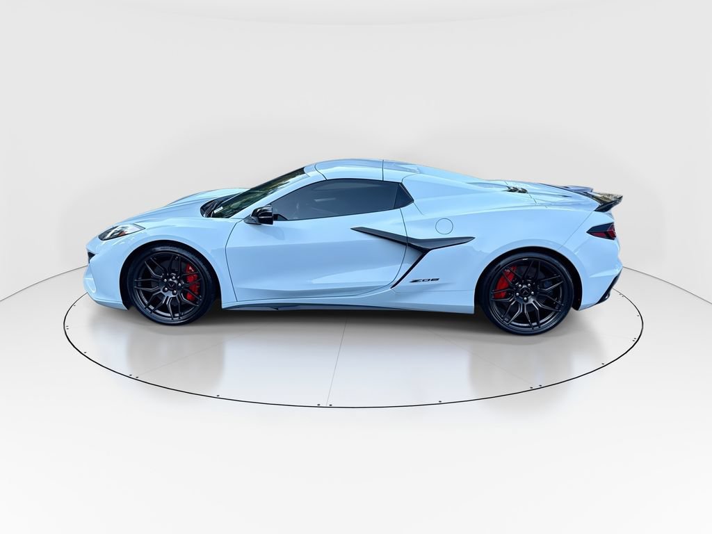 Used 2024 Chevrolet Corvette Z06 RWD image 5