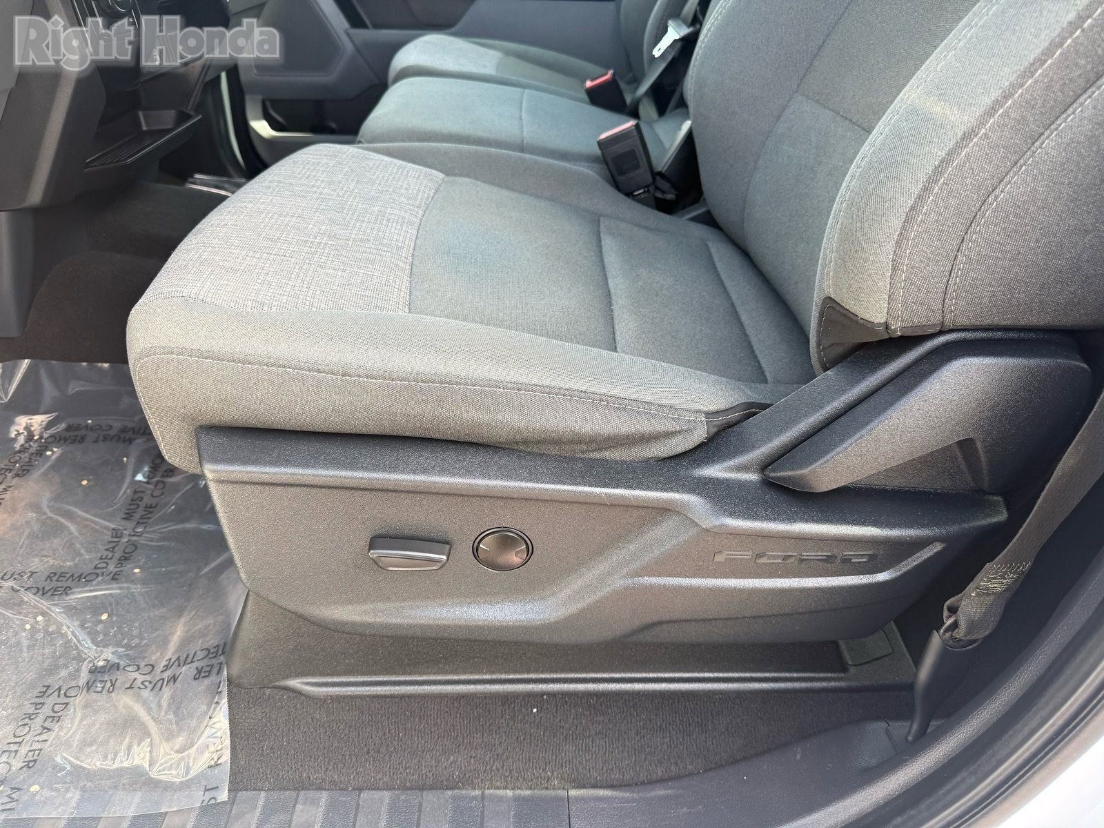 Used 2025 Ford F250 XLT image 14