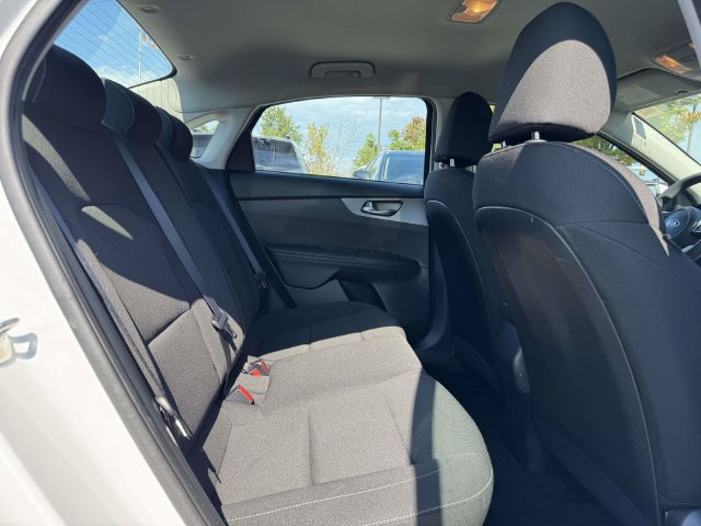 Used 2020 Kia Forte LXS FWD image 8