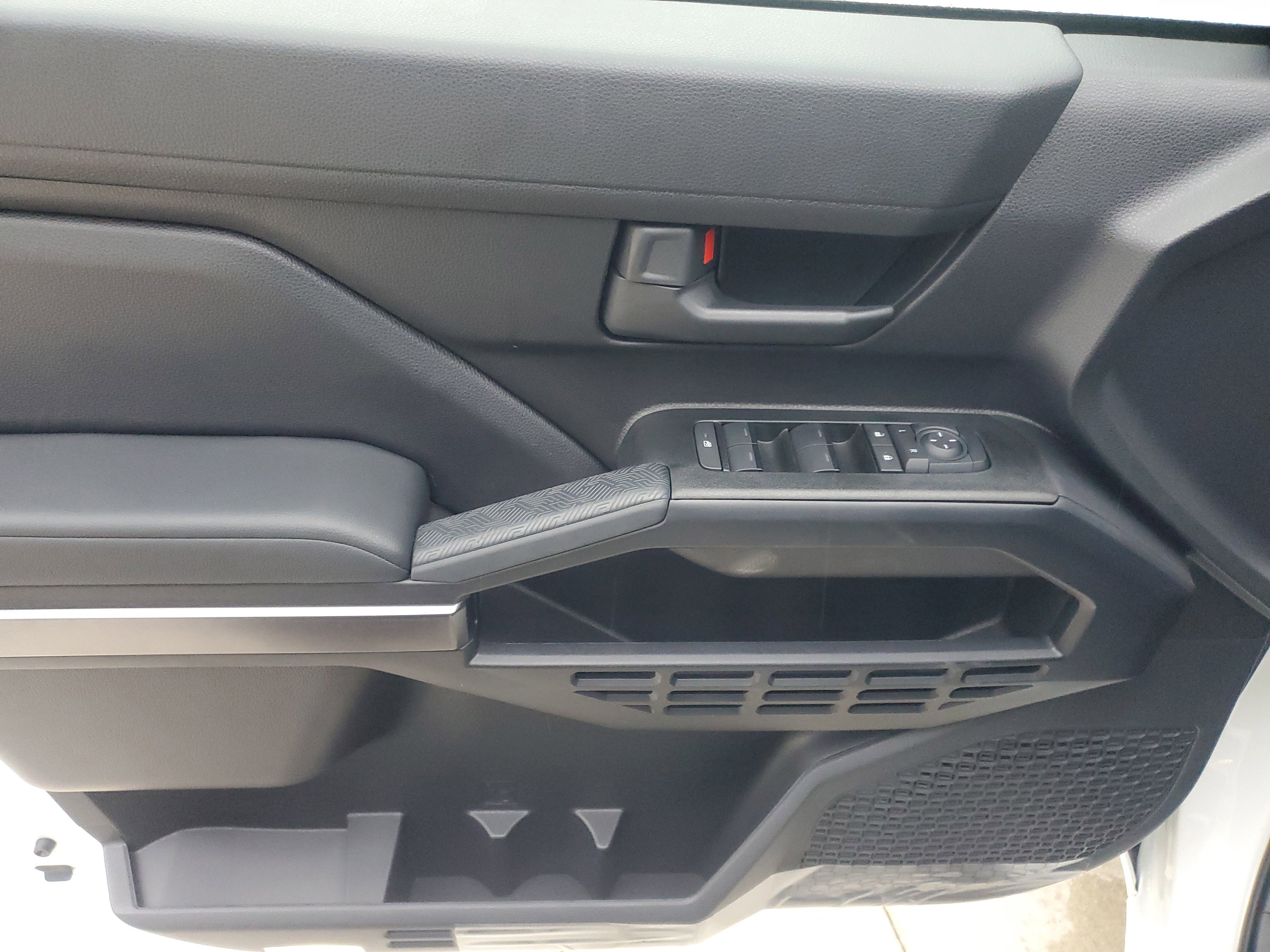 Used 2025 Toyota 4Runner SR5 image 21