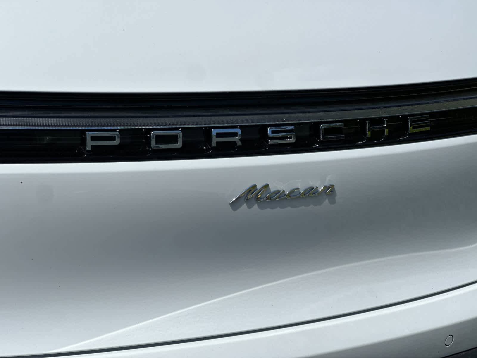 New 2026 Porsche Macan AWD/4WD image 32