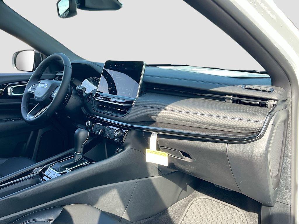 New 2026 Jeep Compass Latitude image 26