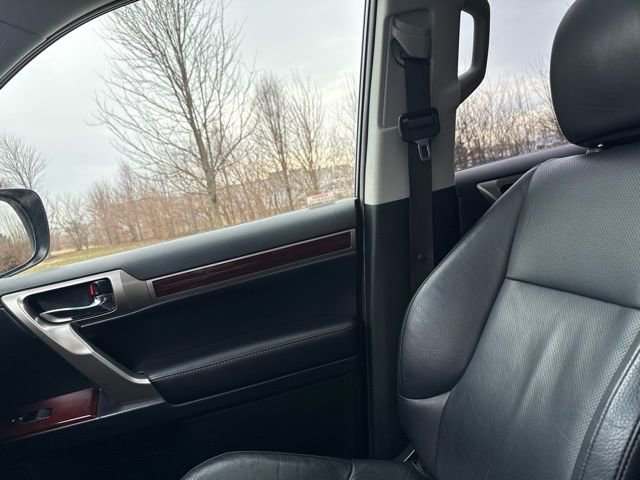 Used 2018 Lexus GX 460 Premium w/ Premium Package image 11