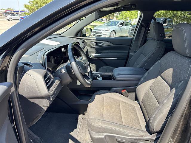 Certified 2024 Chevrolet Traverse LS w/ Midnight/Sport Edition FWD image 14