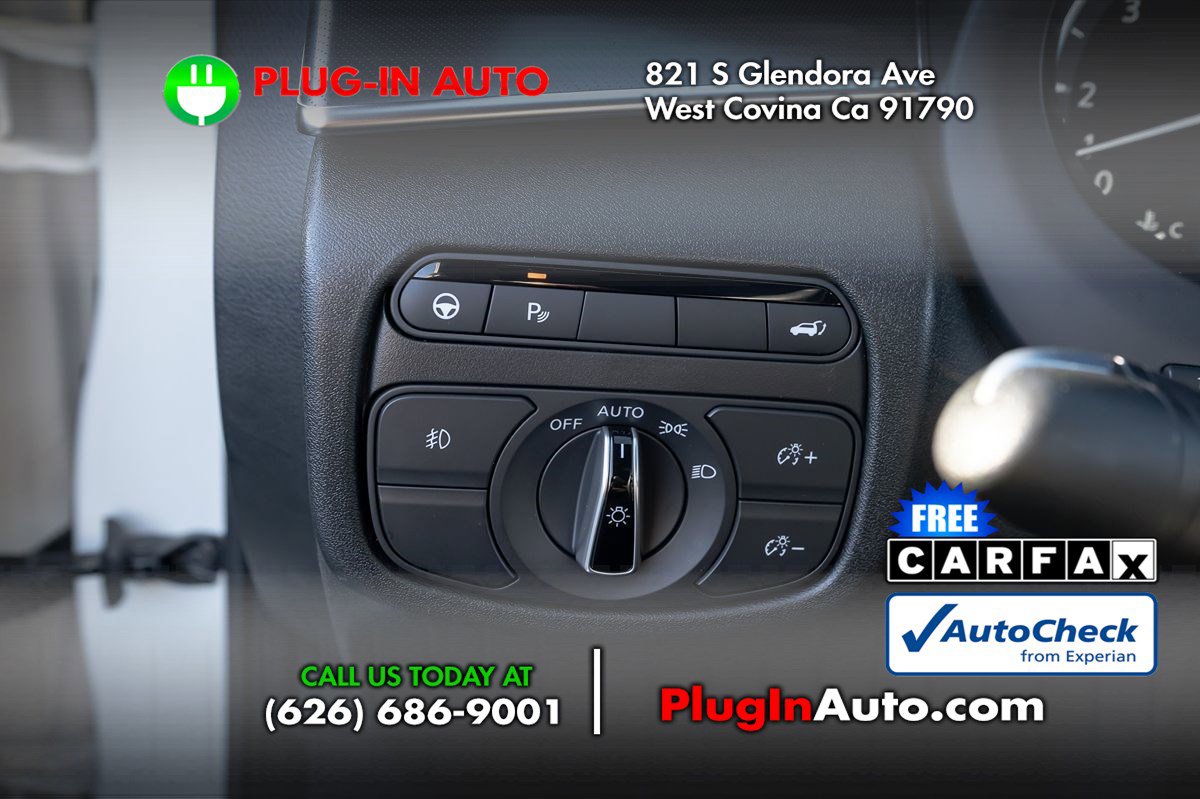 Used 2023 INFINITI QX55 Luxe w/ Cargo Package image 24