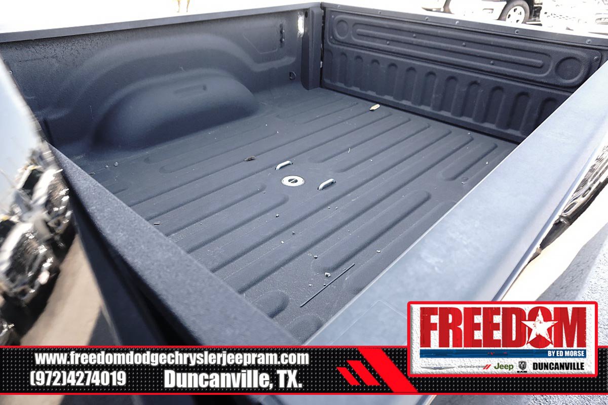Used 2025 RAM 3500 Laramie AWD/4WD image 47