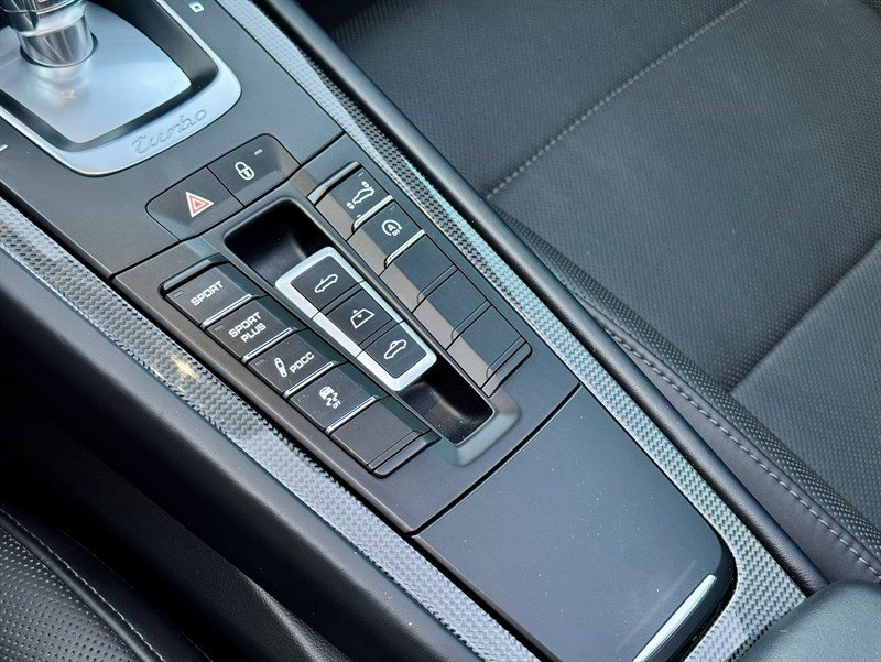 Used 2015 Porsche 911 Turbo S w/ High-end Infotainment Package AWD/4WD image 49