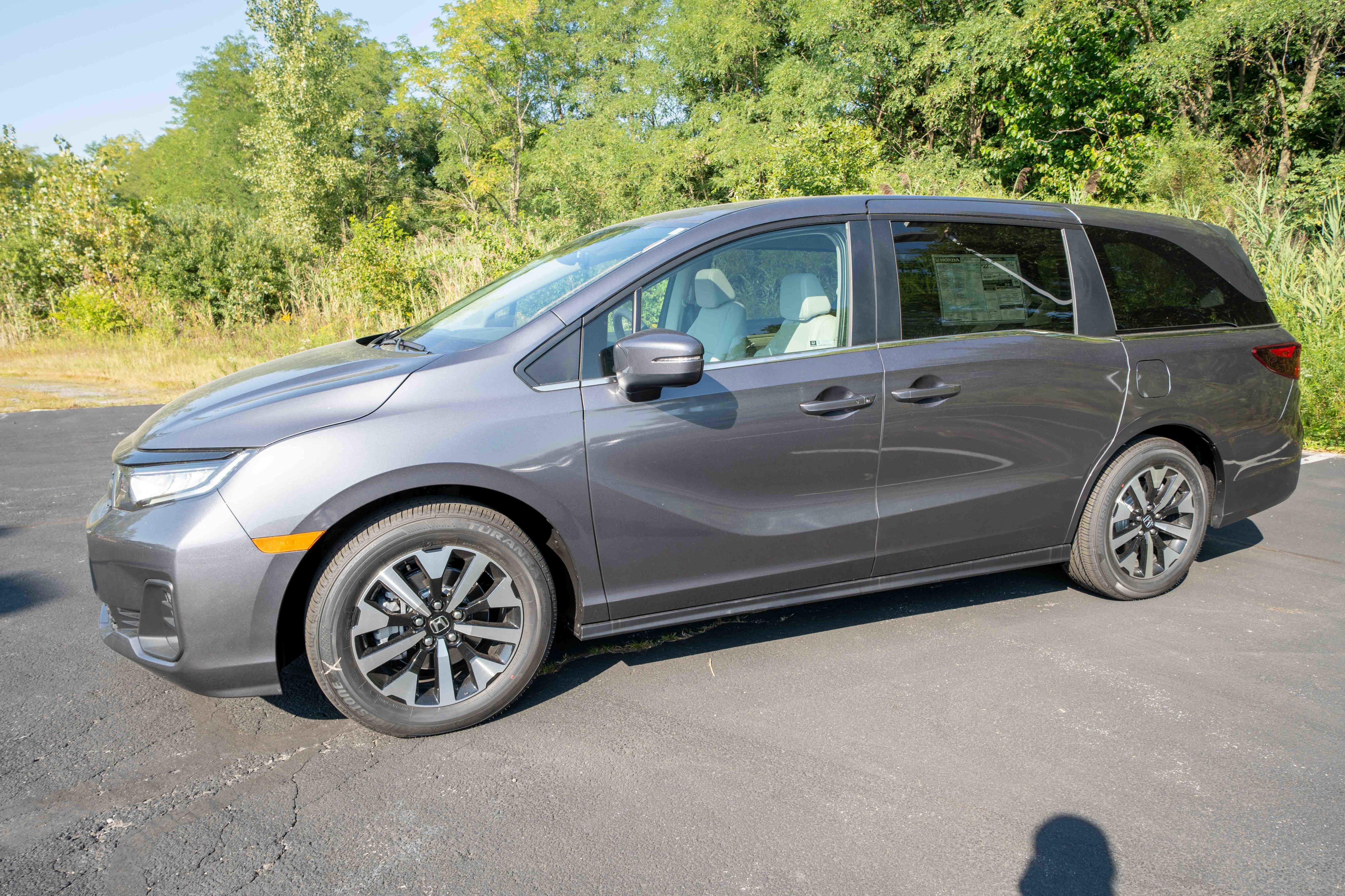 New 2026 Honda Odyssey EX-L image 3