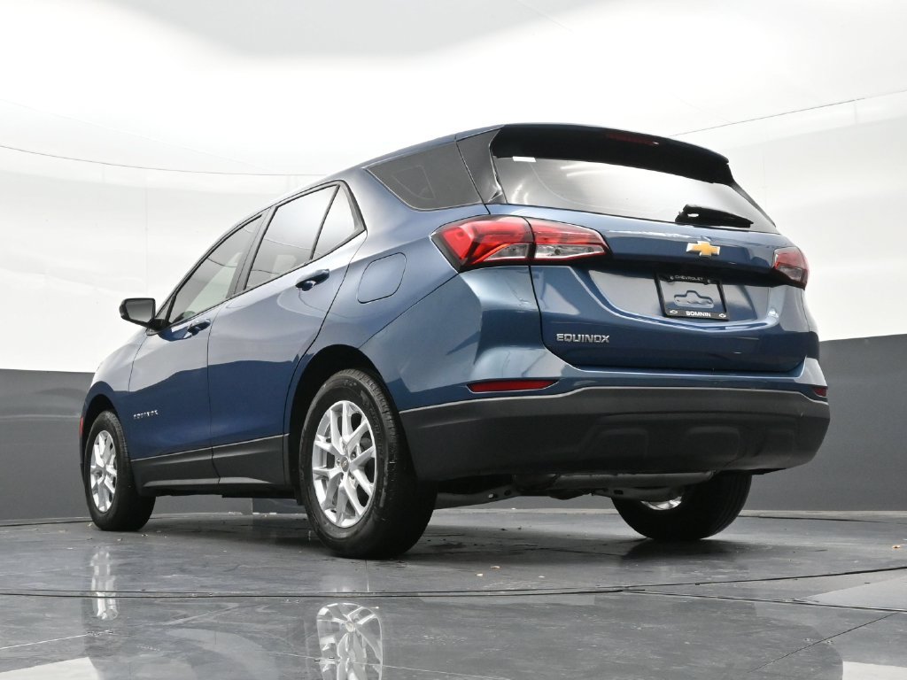Used 2024 Chevrolet Equinox LS FWD image 28