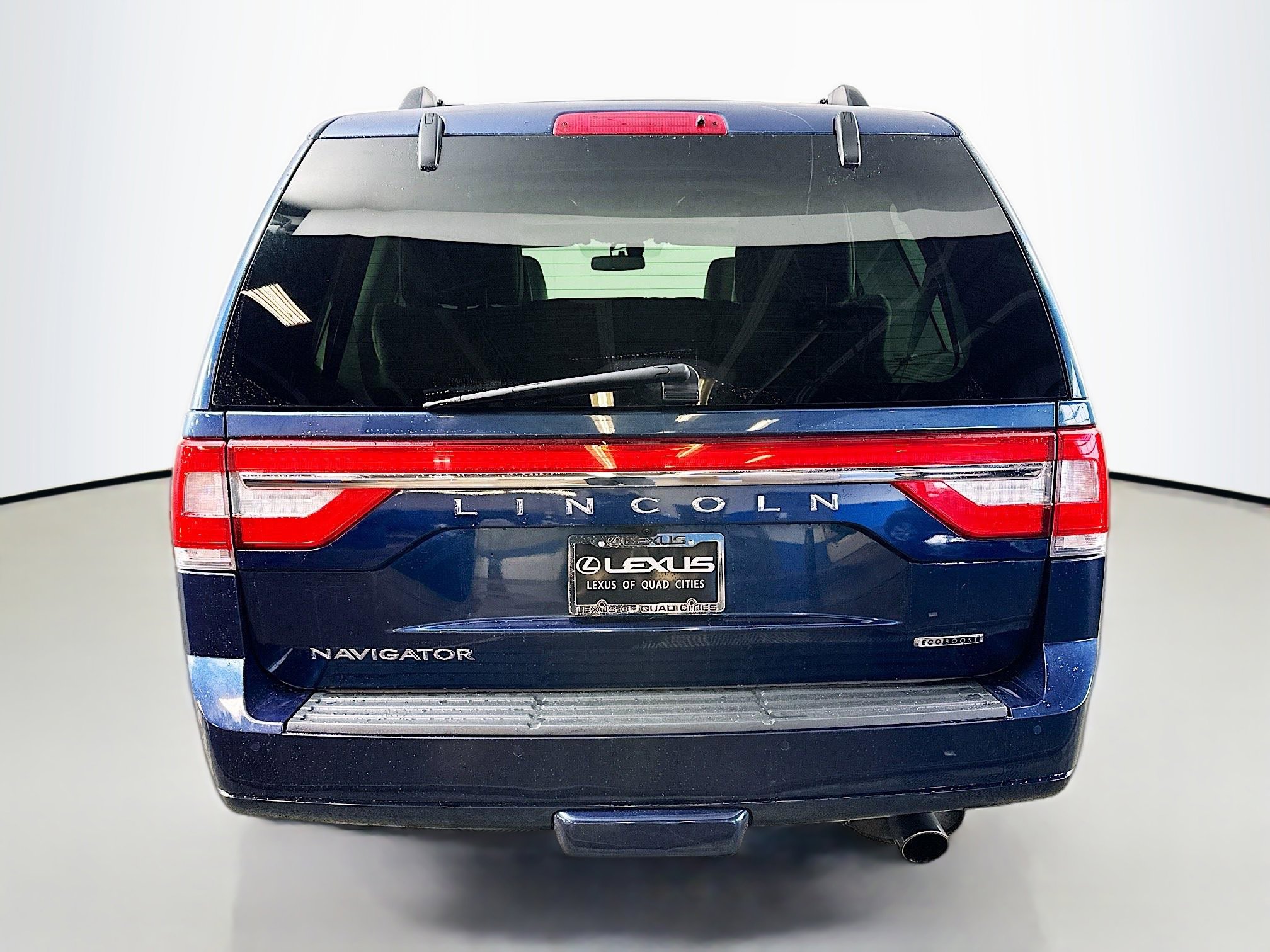 Used 2016 Lincoln Navigator Select AWD/4WD image 6