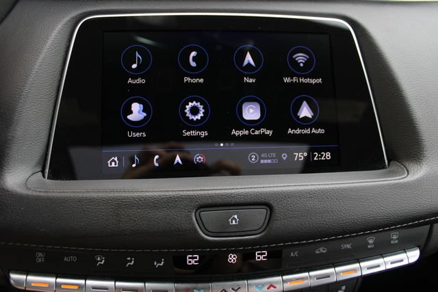 Used 2022 Cadillac XT4 Premium Luxury w/ Enhanced Visibility Package AWD/4WD image 16
