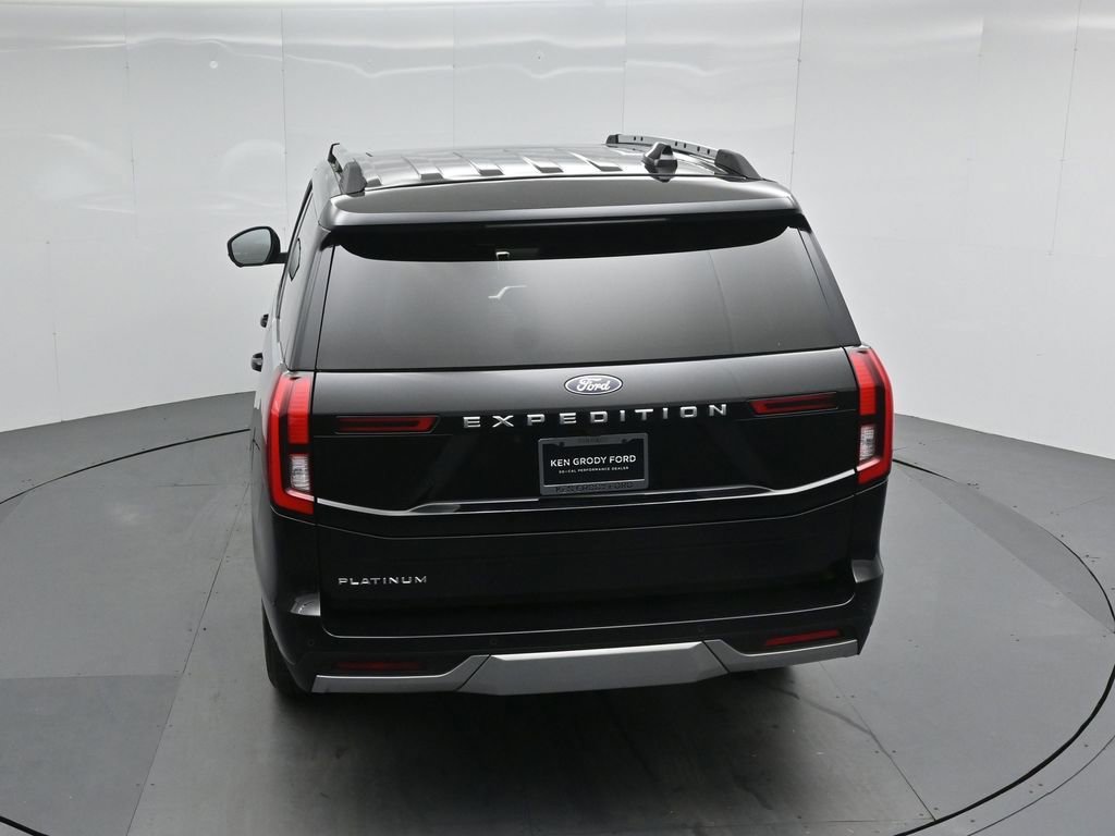 Certified 2025 Ford Expedition Platinum image 41