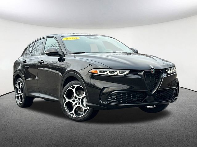 Used 2024 Alfa Romeo Tonale Sprint AWD/4WD image 2