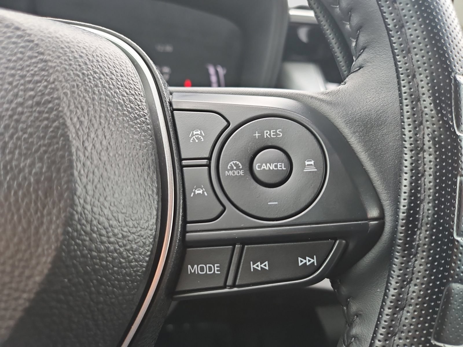 Used 2026 Toyota Corolla SE FWD image 29