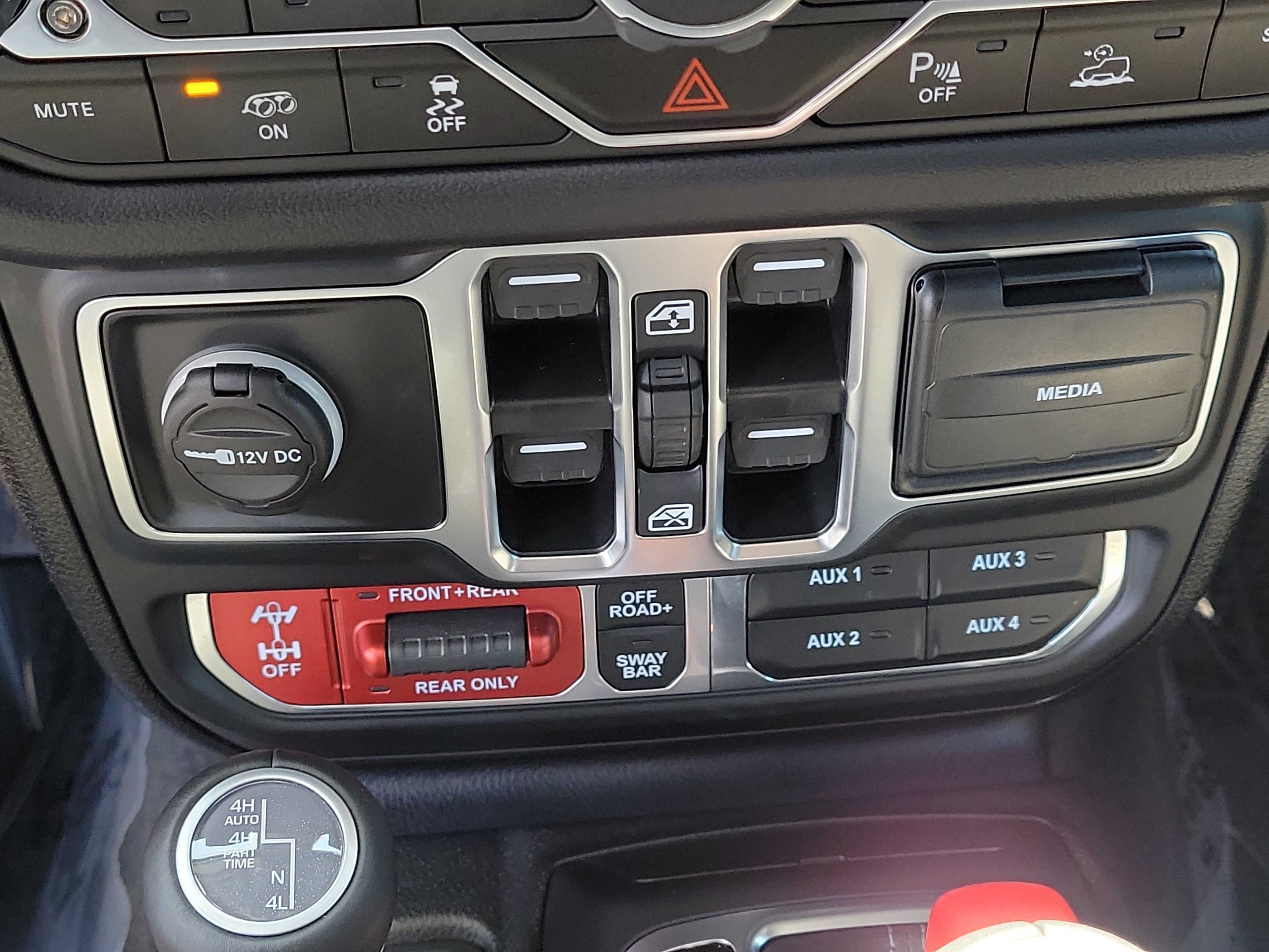 Used 2024 Jeep Wrangler Unlimited Rubicon 392 AWD/4WD image 27