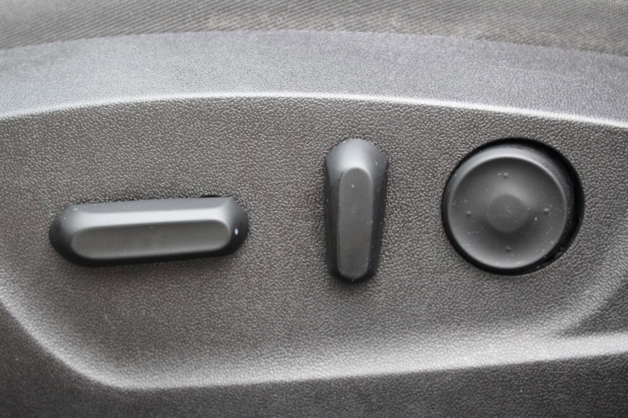 Used 2014 Buick Regal FWD image 15