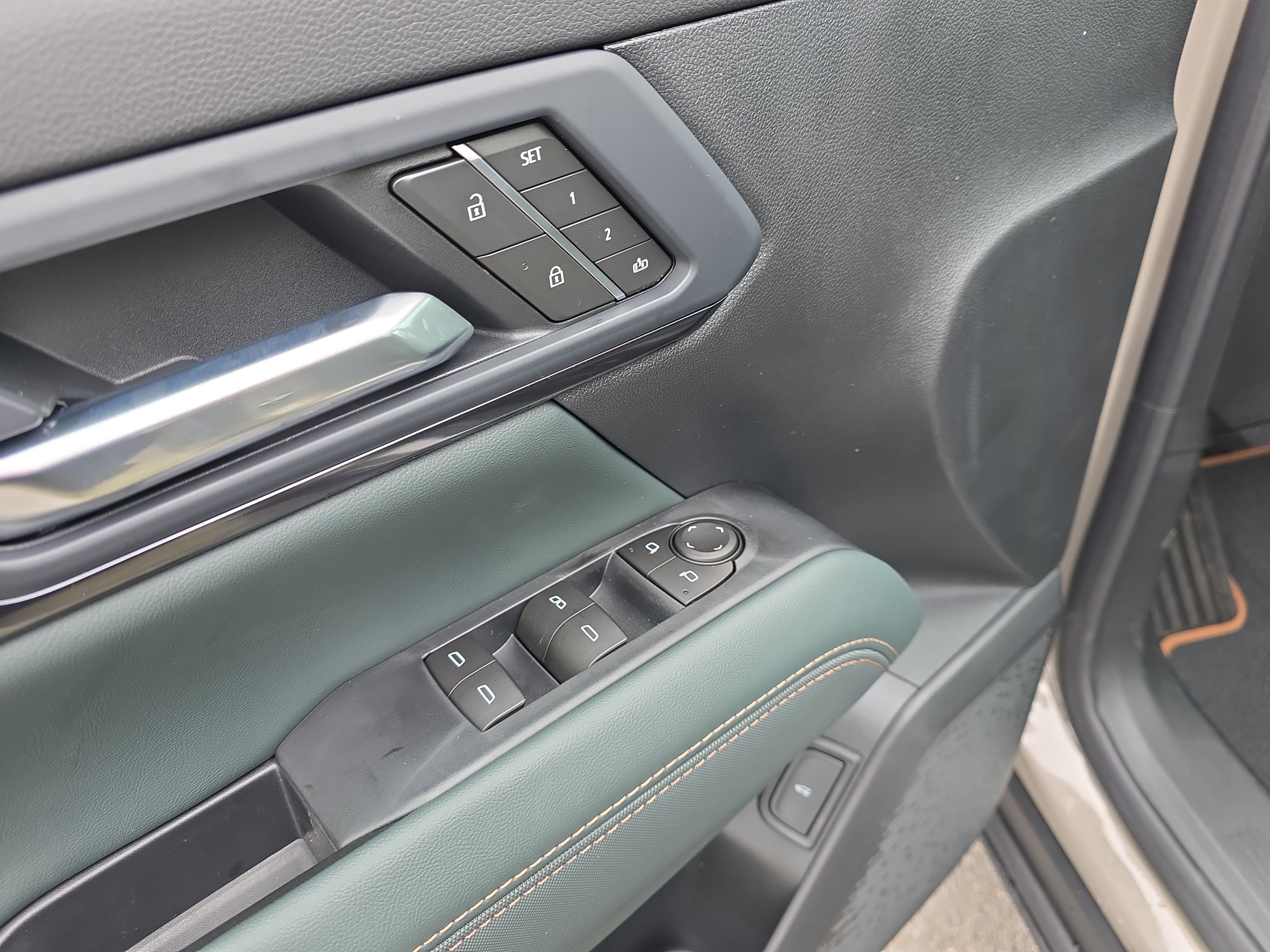 New 2026 GMC Terrain AT4 w/ Convenience Package III image 16