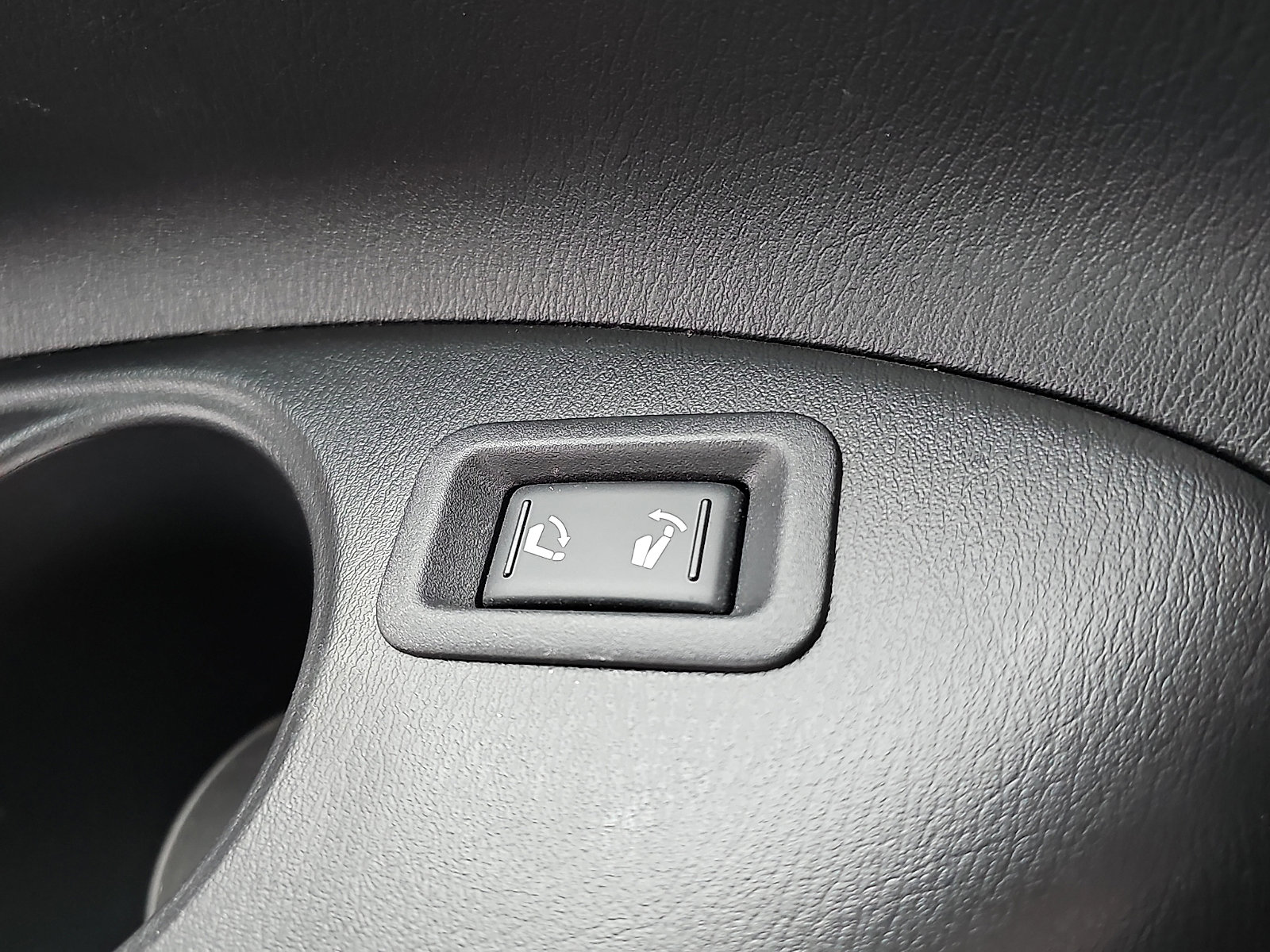 Used 2018 Nissan Armada Platinum w/ Captain Seat Package image 11