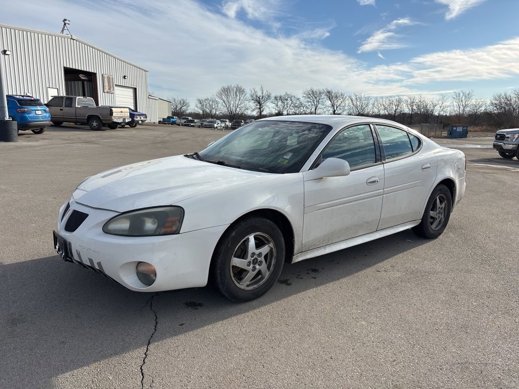 Used 2004 Pontiac Grand Prix GT w/ Drivers Package image 6