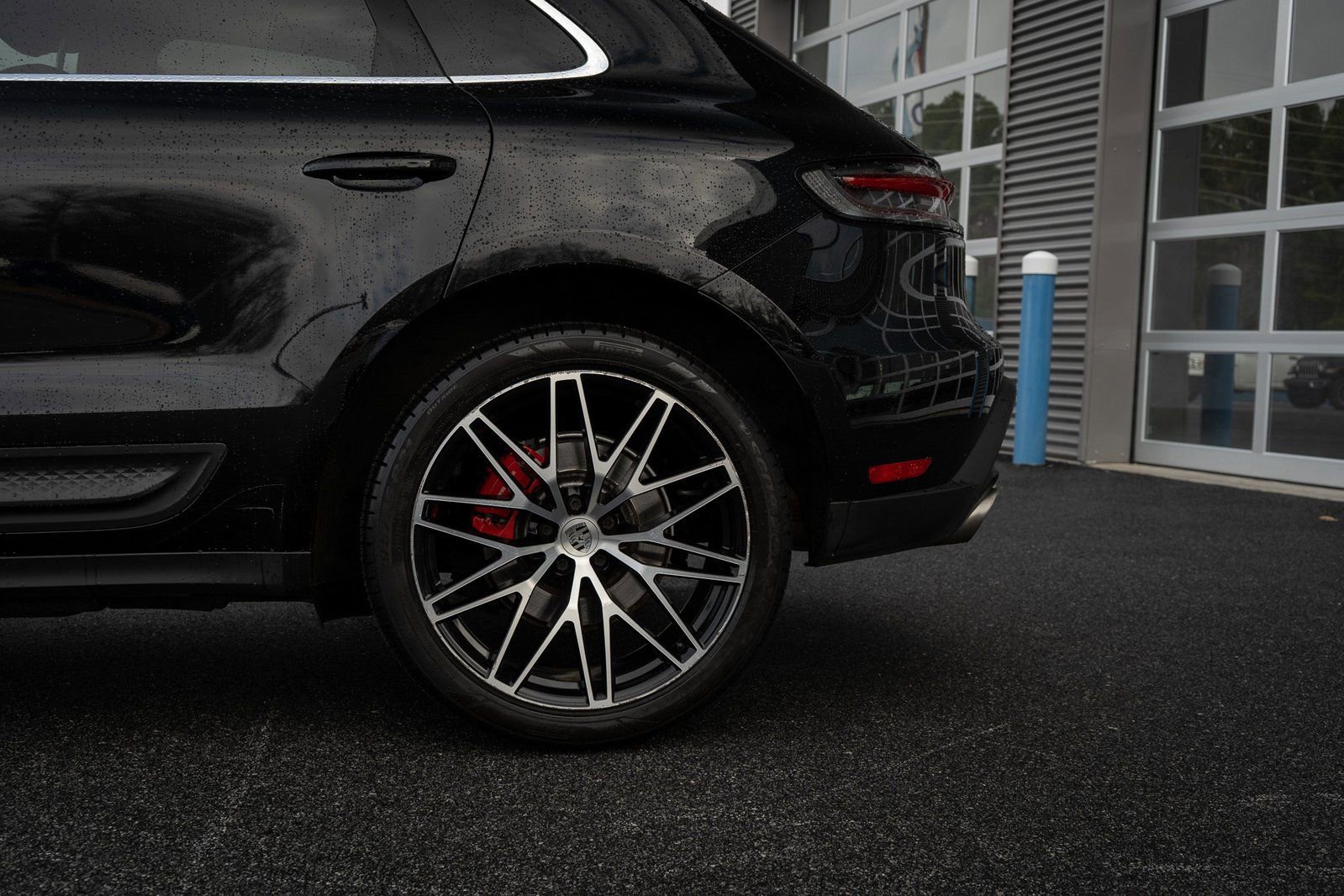 Used 2022 Porsche Macan S w/ Premium Package Plus image 15