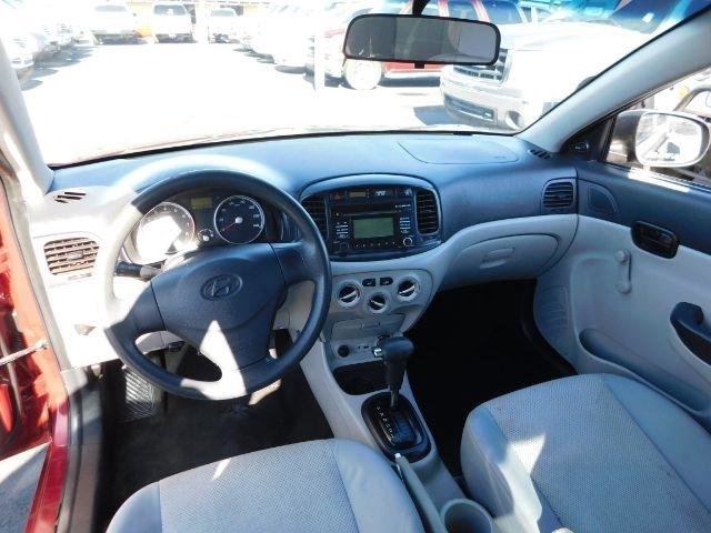 Used 2011 Hyundai Accent GLS FWD image 14