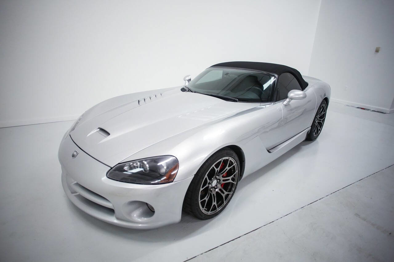 Used 2003 Dodge Viper SRT-10 RWD image 14