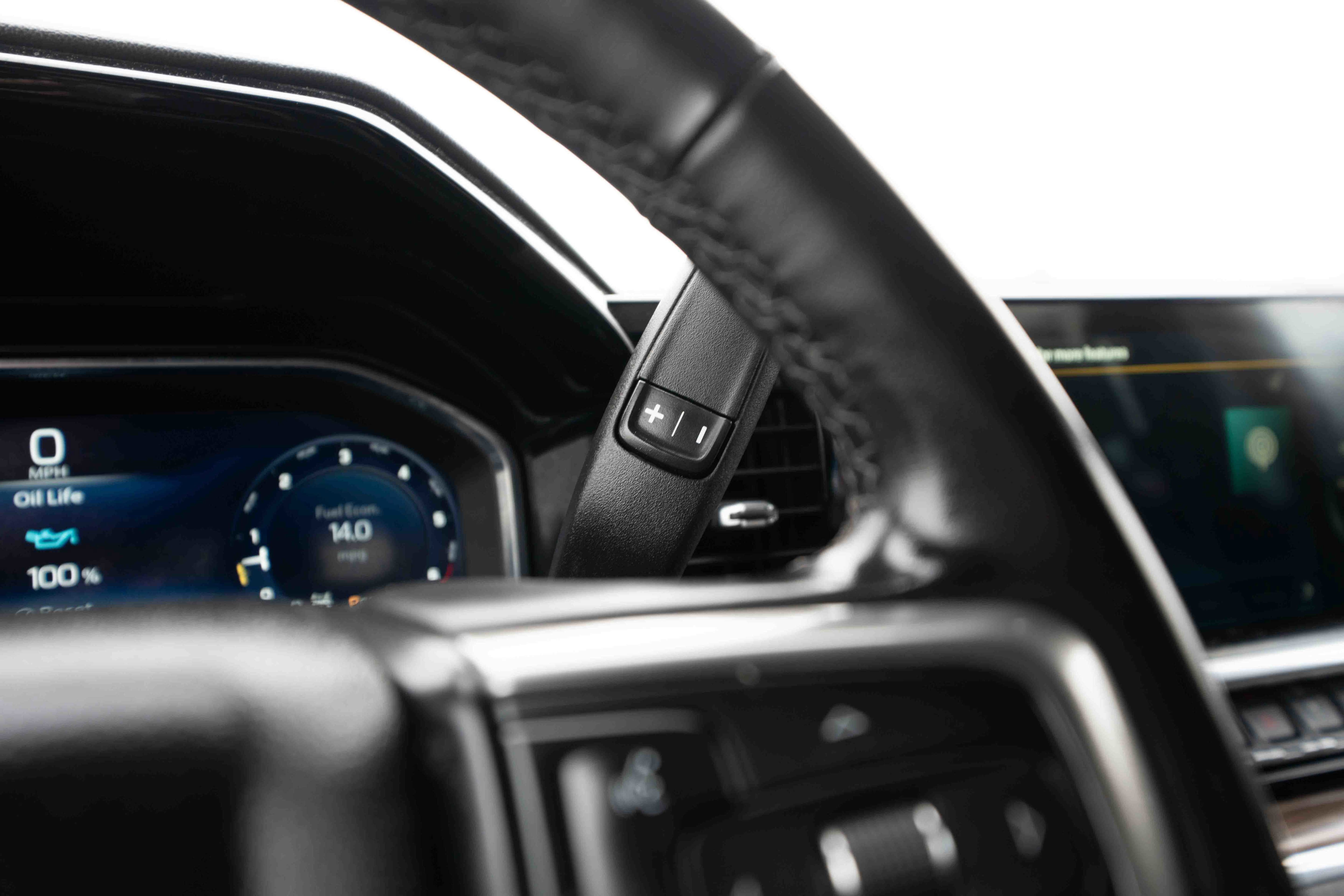 Used 2025 Chevrolet Silverado 1500 LT image 14