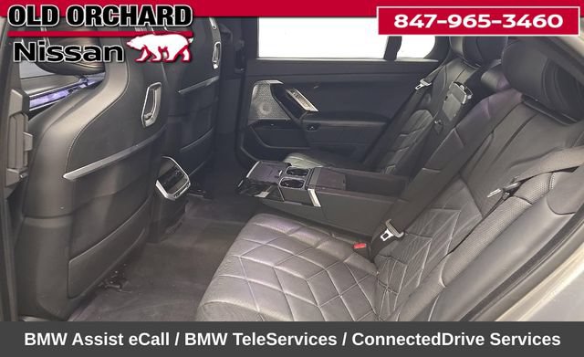 Used 2023 BMW i7 xDrive60 AWD/4WD image 11