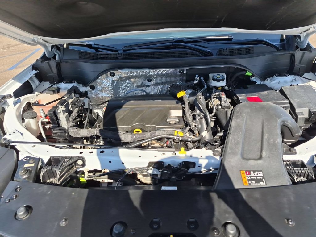Used 2025 Chevrolet Trax LT FWD image 30