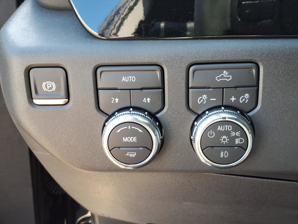 New 2026 GMC Sierra 1500 Elevation image 16