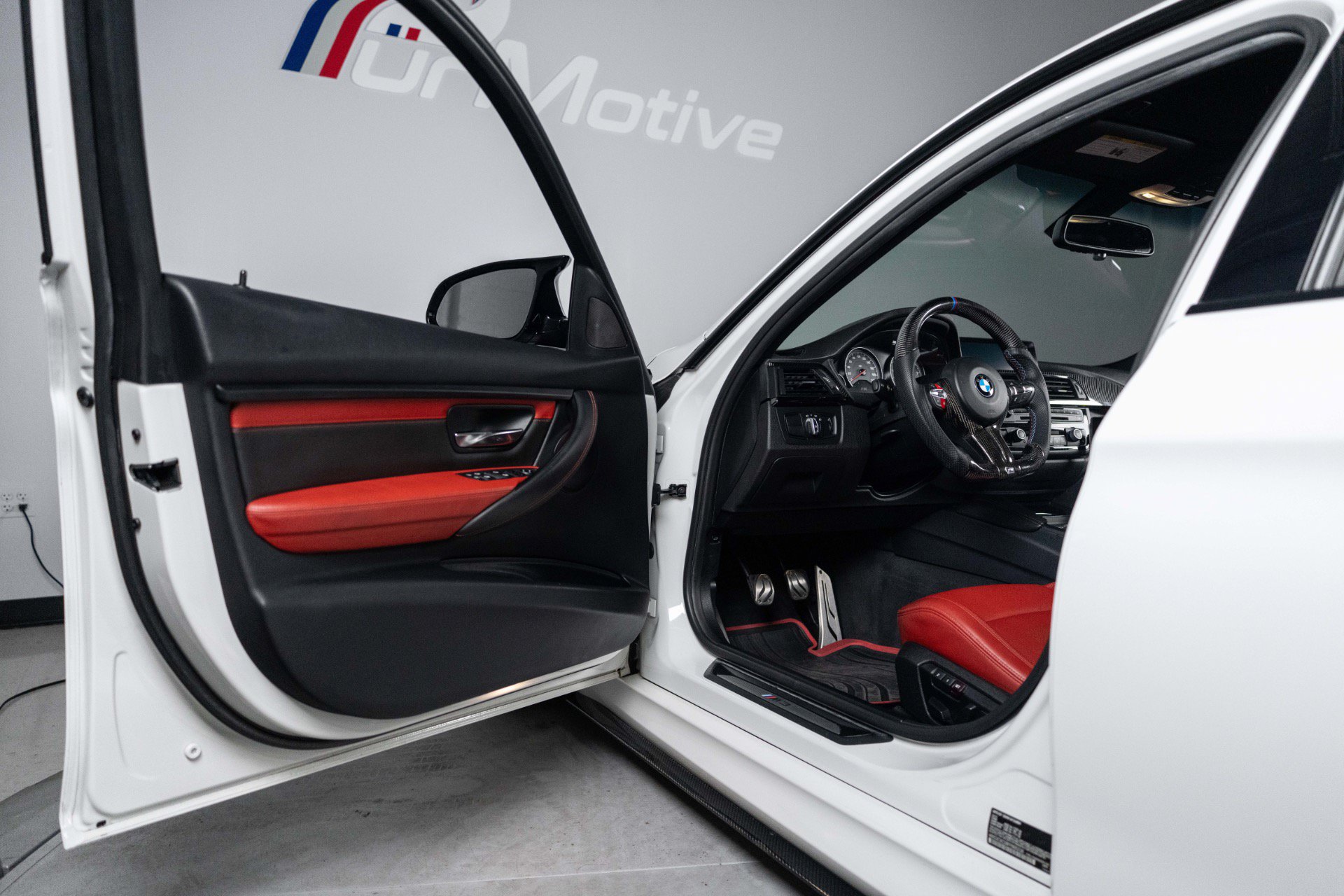 Used 2015 BMW M3 RWD image 58