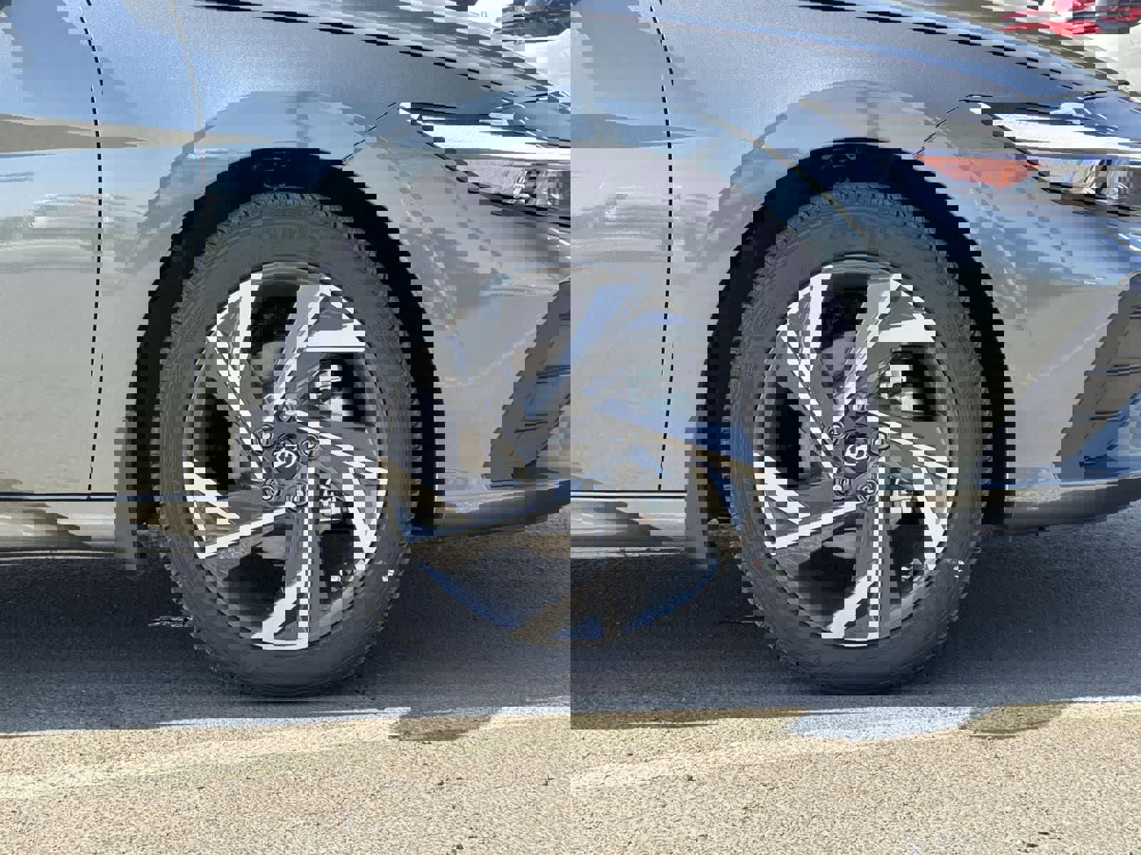 New 2025 Hyundai Elantra Sport image 40