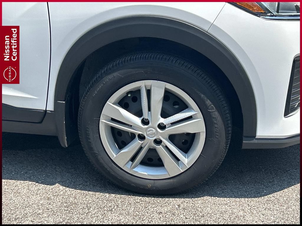 Certified 2025 Nissan Kicks Play S FWD image 9