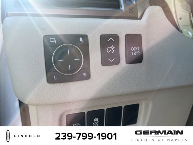 Used 2016 Lexus GX 460 w/ Premium Package image 21