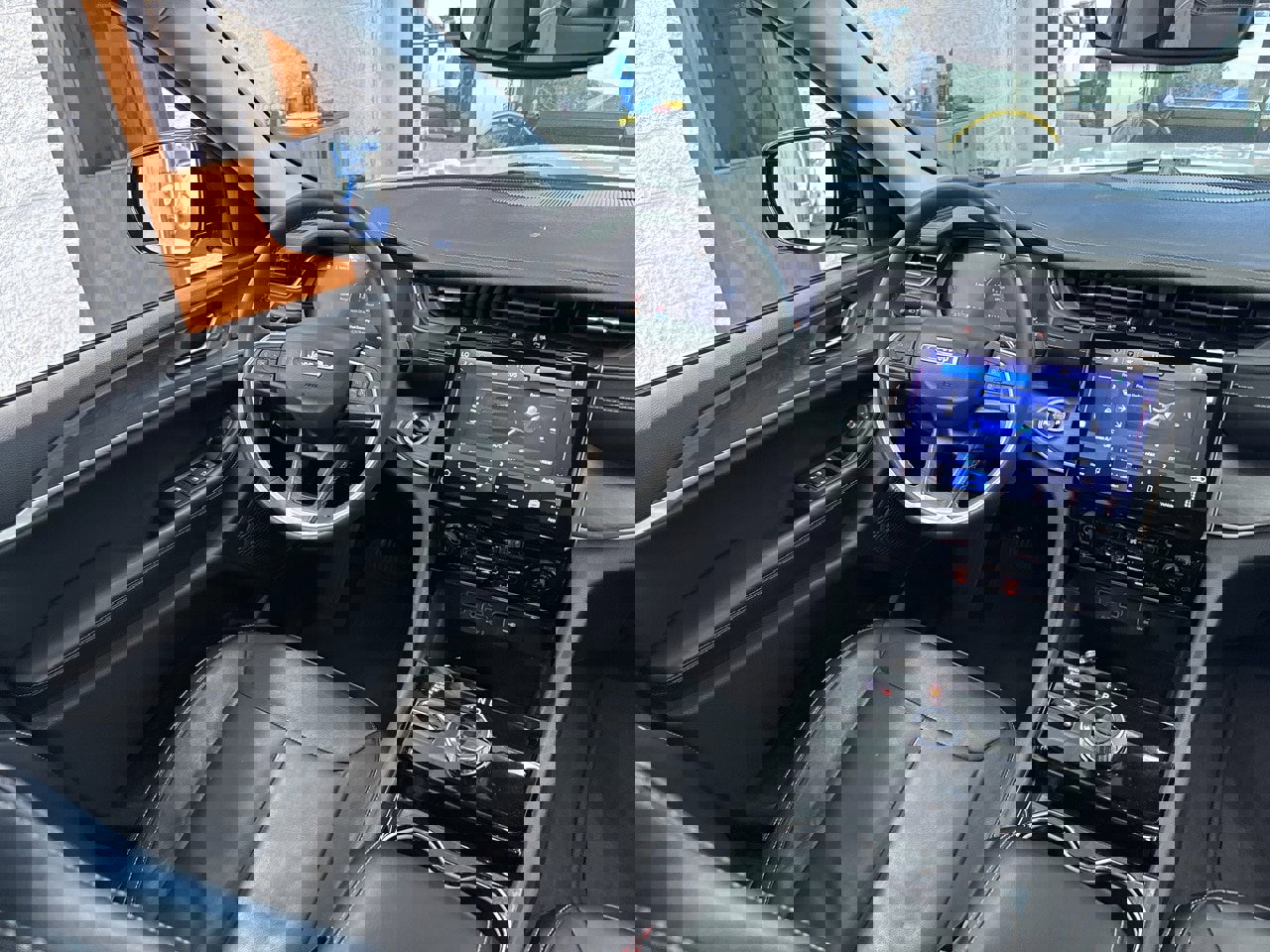 Used 2023 Jeep Grand Cherokee L Limited w/ Black Appearance Package image 50