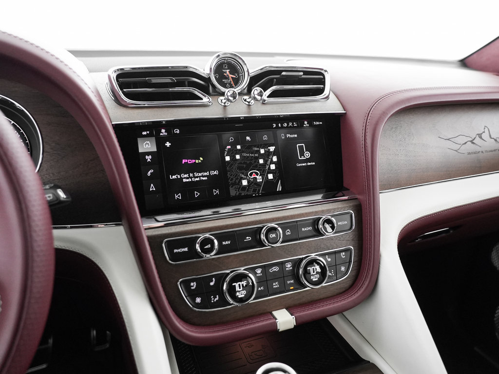 New 2027 Bentley Bentayga AWD/4WD image 23