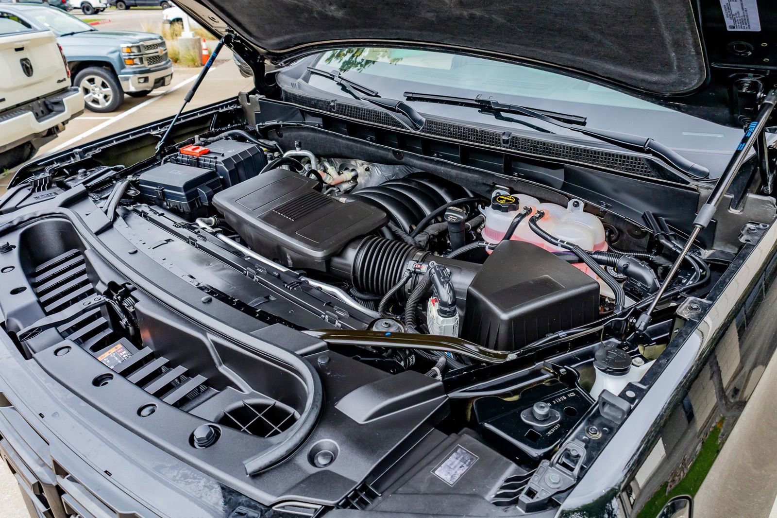 Used 2025 GMC Yukon Denali Ultimate image 43