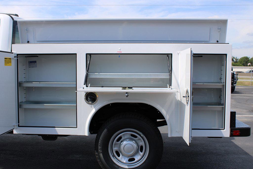 Used 2025 Ford F250 XL image 7