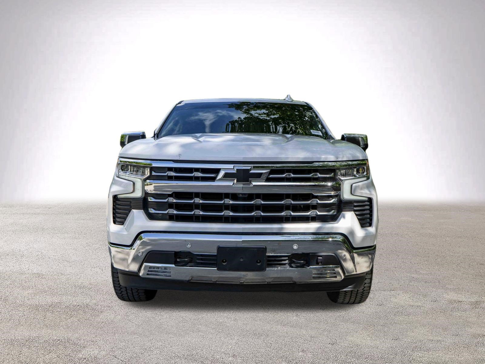 Used 2022 Chevrolet Silverado 1500 LTZ image 3