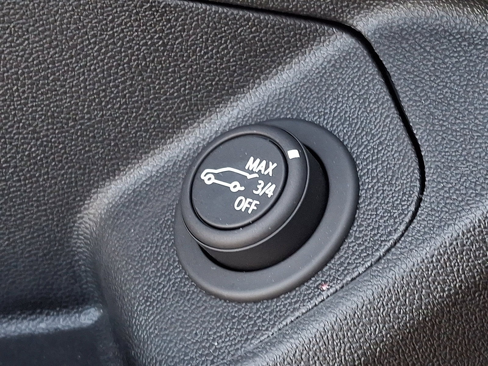 Certified 2023 GMC Terrain SLE w/ Driver Convenience Package image 28