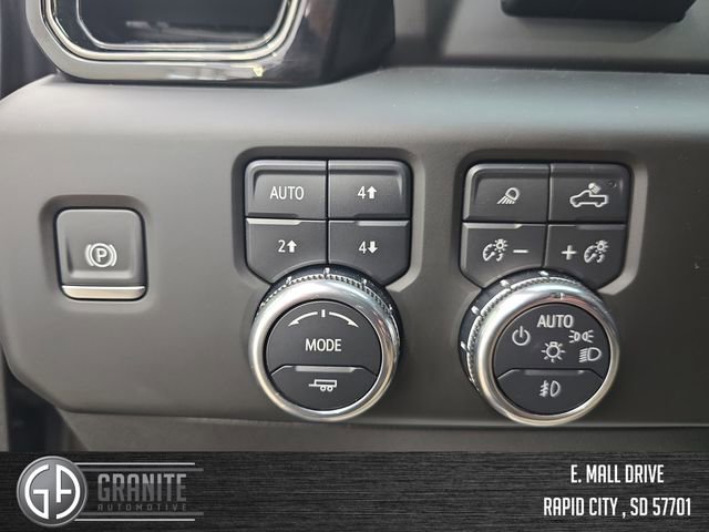 Used 2025 GMC Sierra 1500 AT4 w/ AT4 Premium Package image 32
