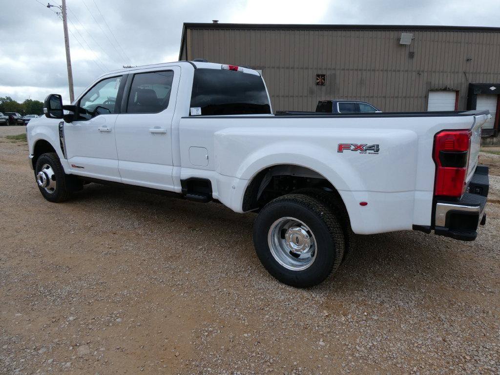 New 2027 Ford F350 Lariat AWD/4WD image 7