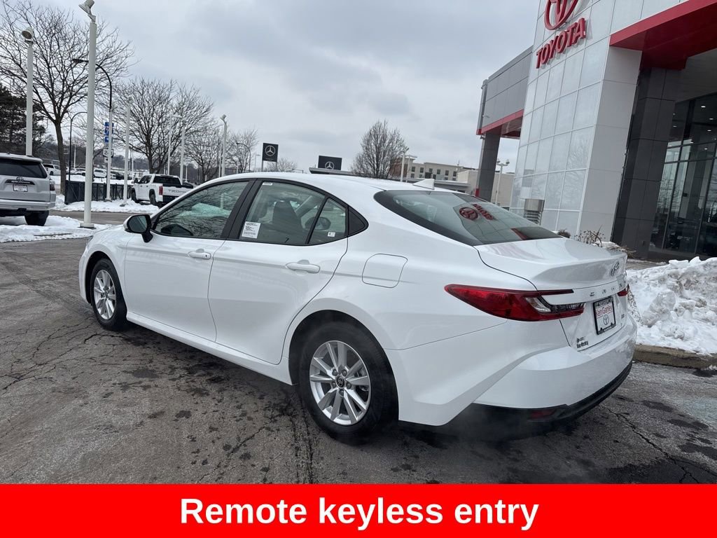 Used 2026 Toyota Camry LE w/ Convenience Package image 4