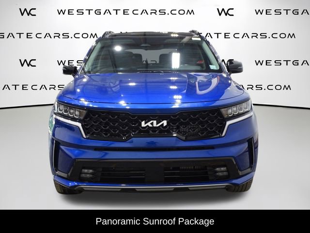 Used 2022 Kia Sorento EX w/ Panoramic Sunroof Package image 4
